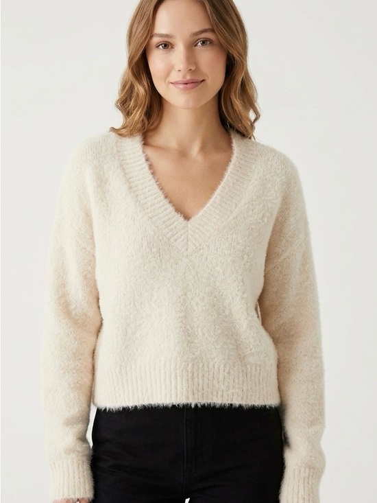 Marine Layer Sweaters - NWT Marine Layer Cream V-Neck Fuzzy Sweater